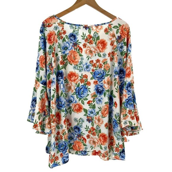 Meera Lane Top Size 2X White Blue Floral Top Boho Style - Picture 2 of 4